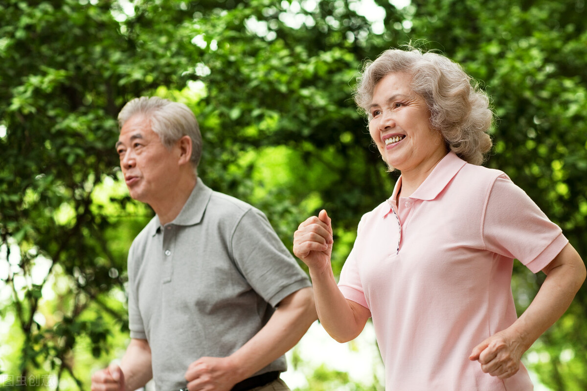 寿命长的老年人，一般都有这4个共性，若都占，恭喜你与长寿有缘