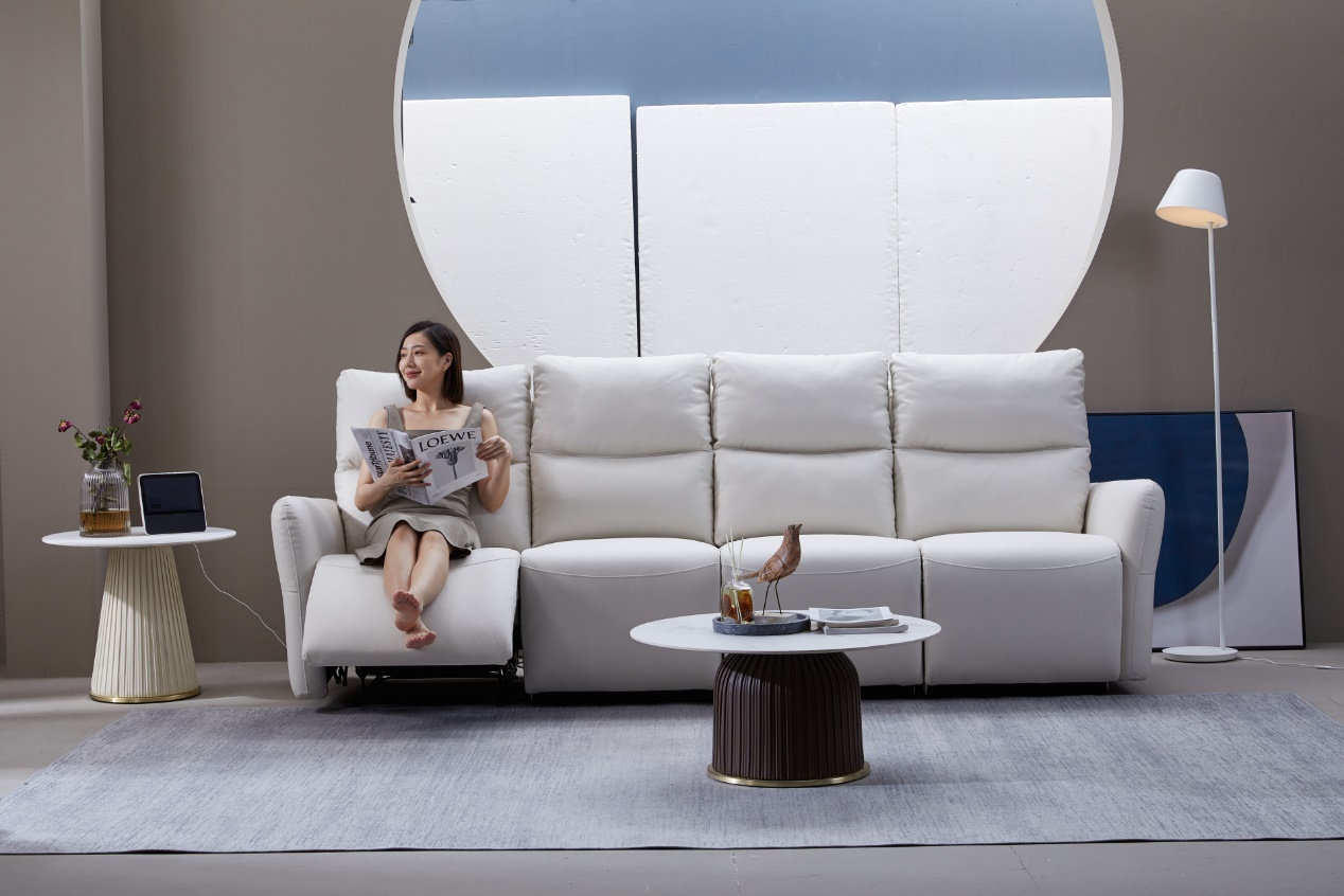 打工人的“全能”客厅必备—8H Cozy智能按摩沙发