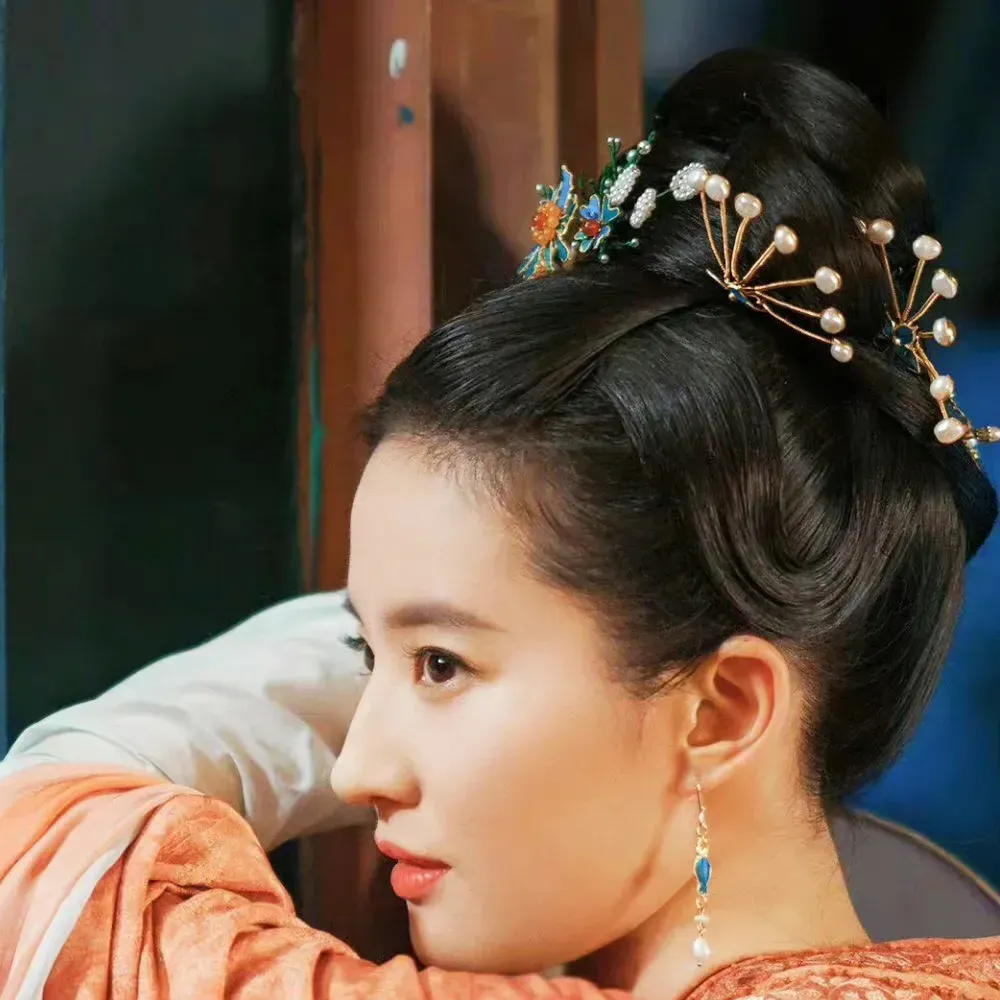 梦华录：双洁设定是糟粕，连皇帝都有前夫哥，更何况风尘女？