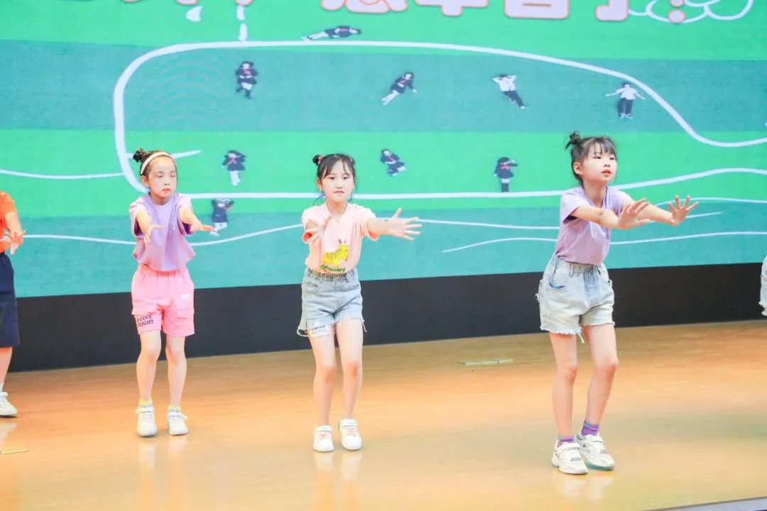 花田花绽，阅读悦心｜双流区黄甲小学举行读书节之阅读表演赛