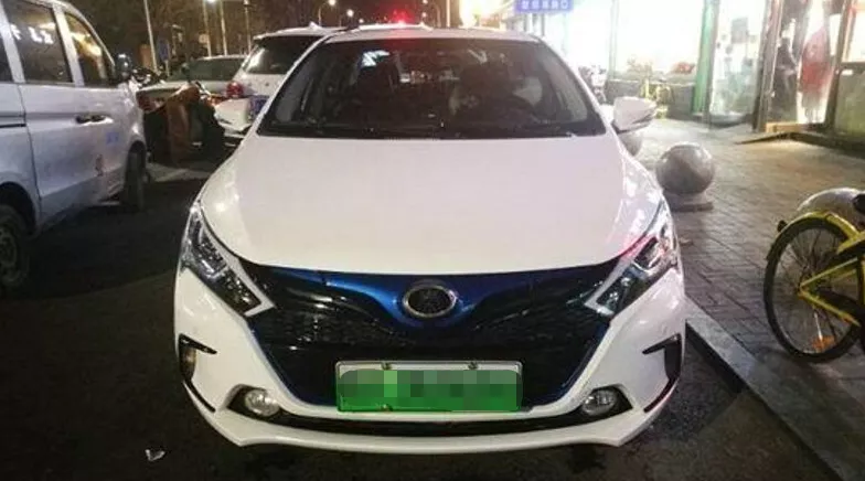 天天3·15丨章丘山水泉城小区车库无法识别新能源车牌，车主希望早日解决服务漏洞