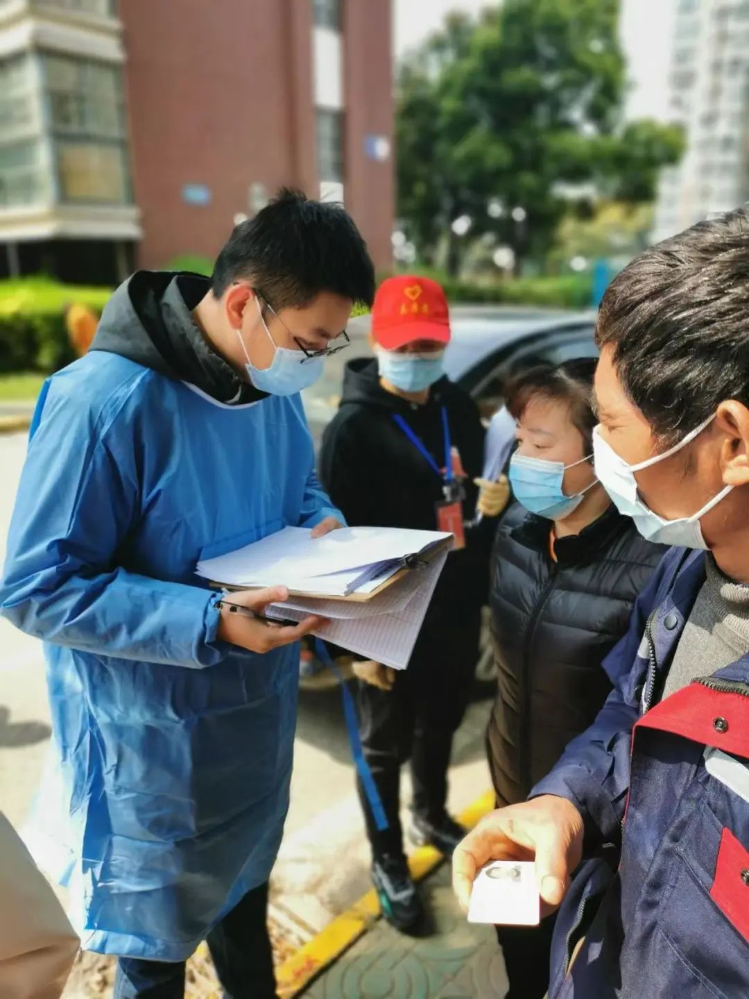 战“疫”夫妻档丨你是我的城池，我是你的屏障