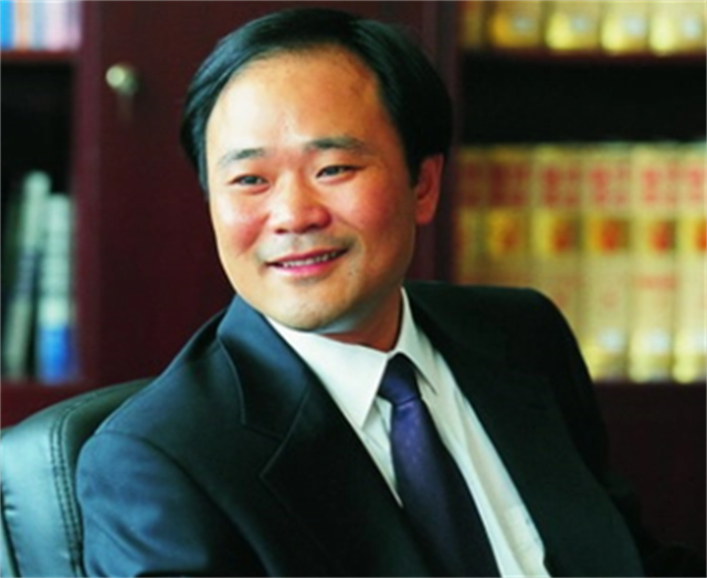 吉利李书福蛇吞象，8年27亿美元收购沃尔沃，背后是一个局中局