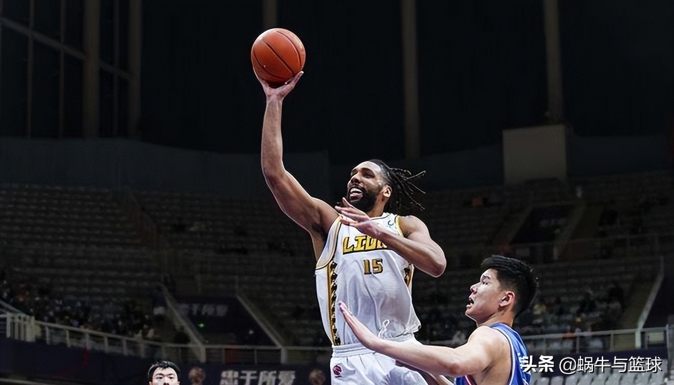 nba哪些球星去过cba(NBA探花奥卡福加盟CBA，他的表现如何，能统治比赛吗？)