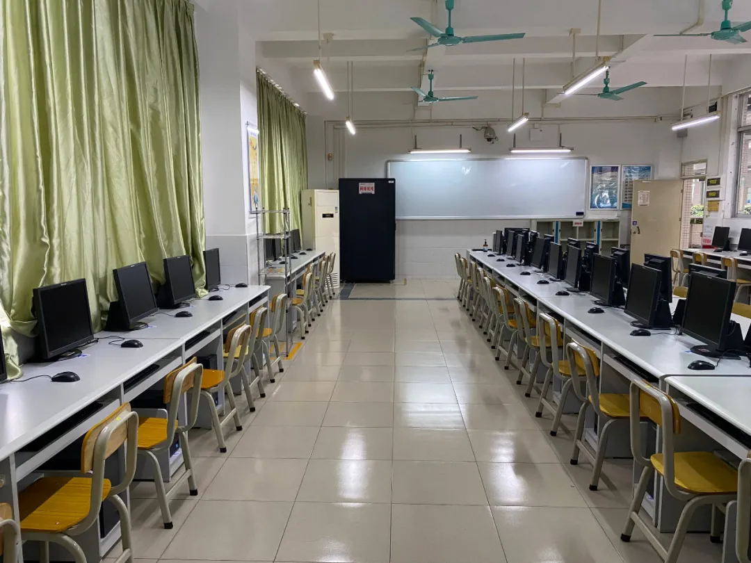 广州市轻工技师学院9S样板间顺利通过验收