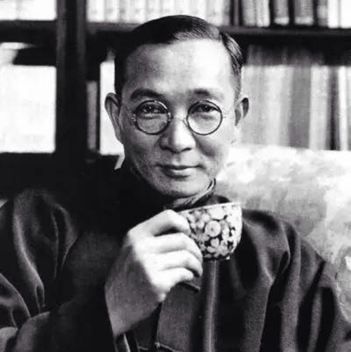26个字母vs上万个汉字，中国人的打字机曾造得多艰难？