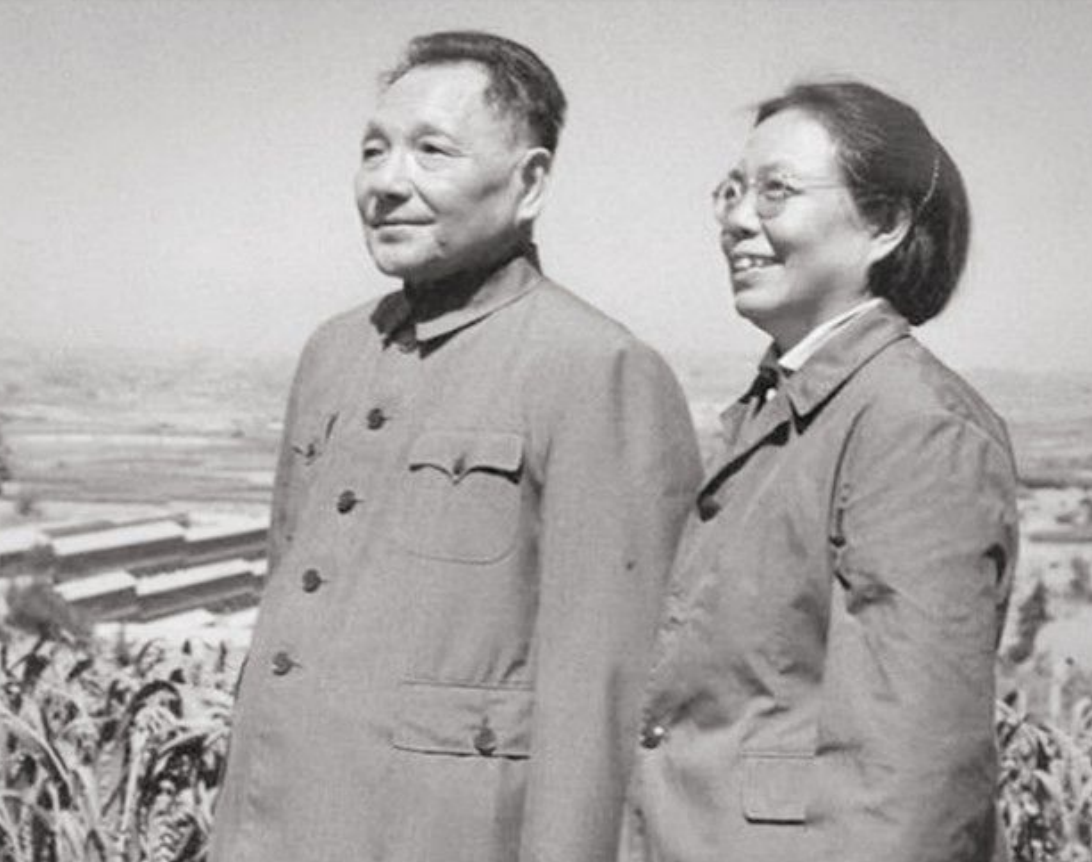 1997年，邓小平逝世，临终前对妻子卓琳说道：我还有一个心愿未了