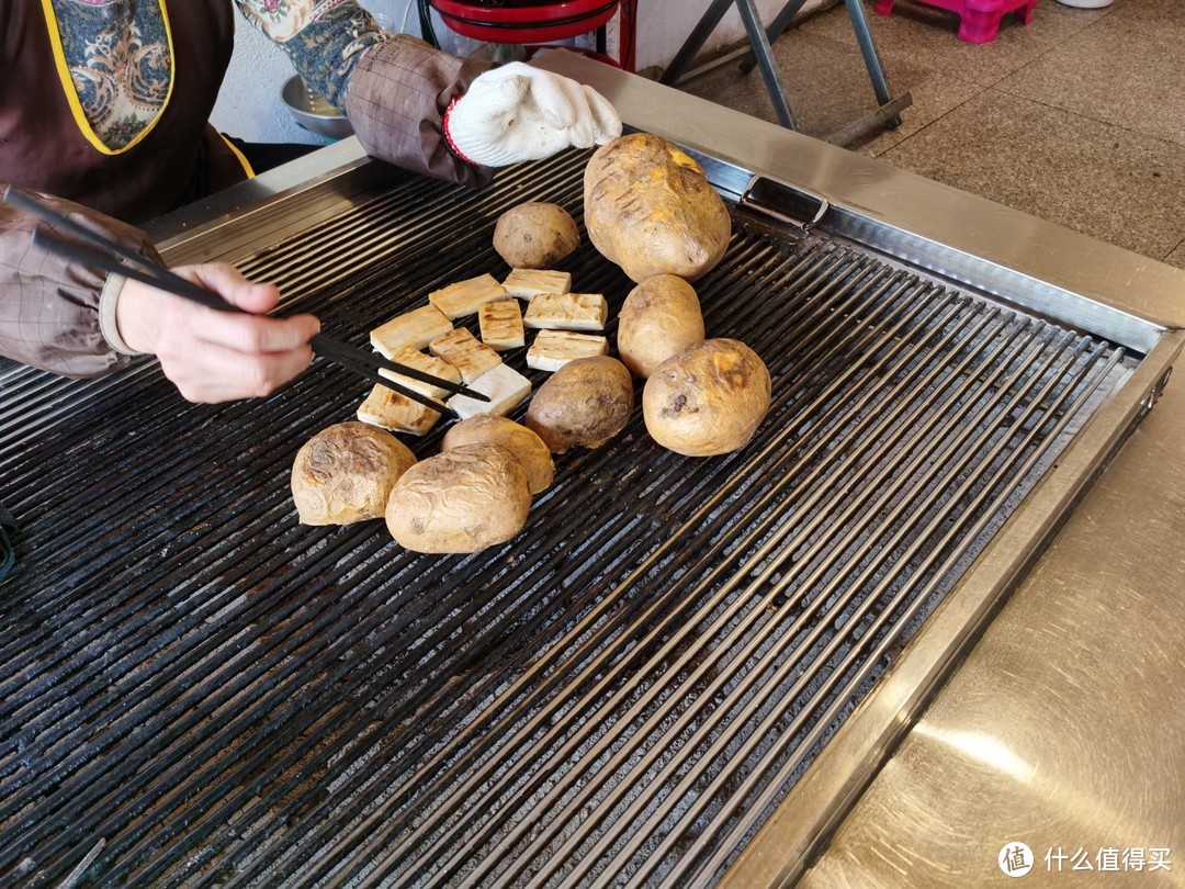 旅行就要边走边吃：舌尖上的昆明，盘点我在昆明吃到的各种美食
