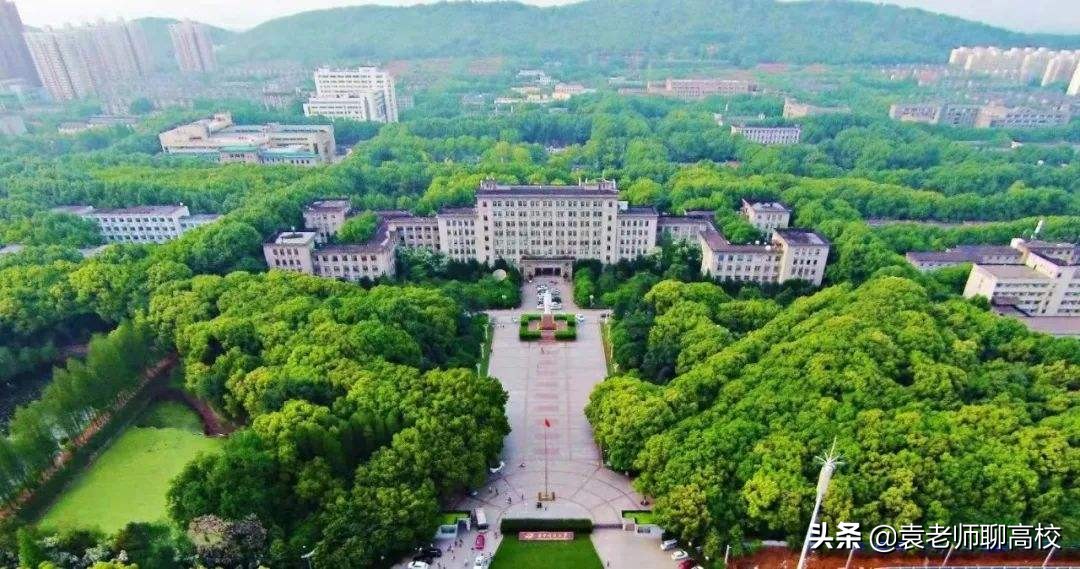 华中科技大学与东南大学，同为985工科院校，哪个实力更胜一筹？