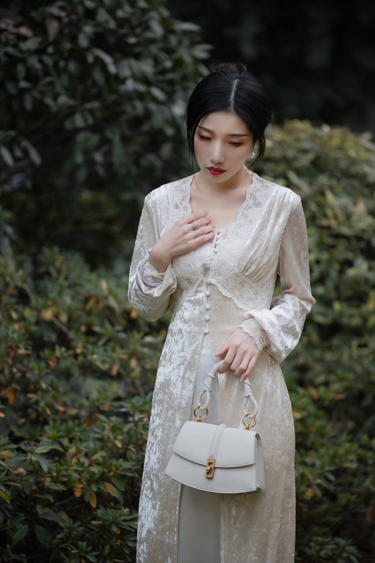 女生如何拍照才能更有氣質(zhì)？教你5個技巧，拍照氣質(zhì)的同時也很美