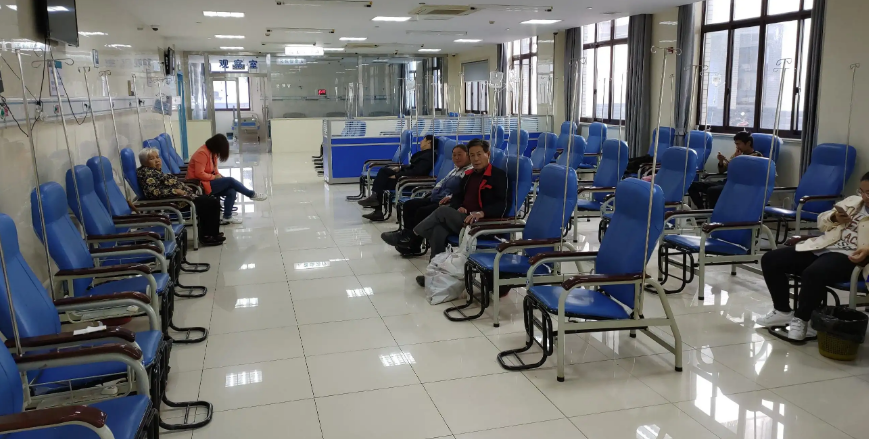 七年前中国女大学生嫁给非洲王子，生下2个女儿，现娘家定居非洲