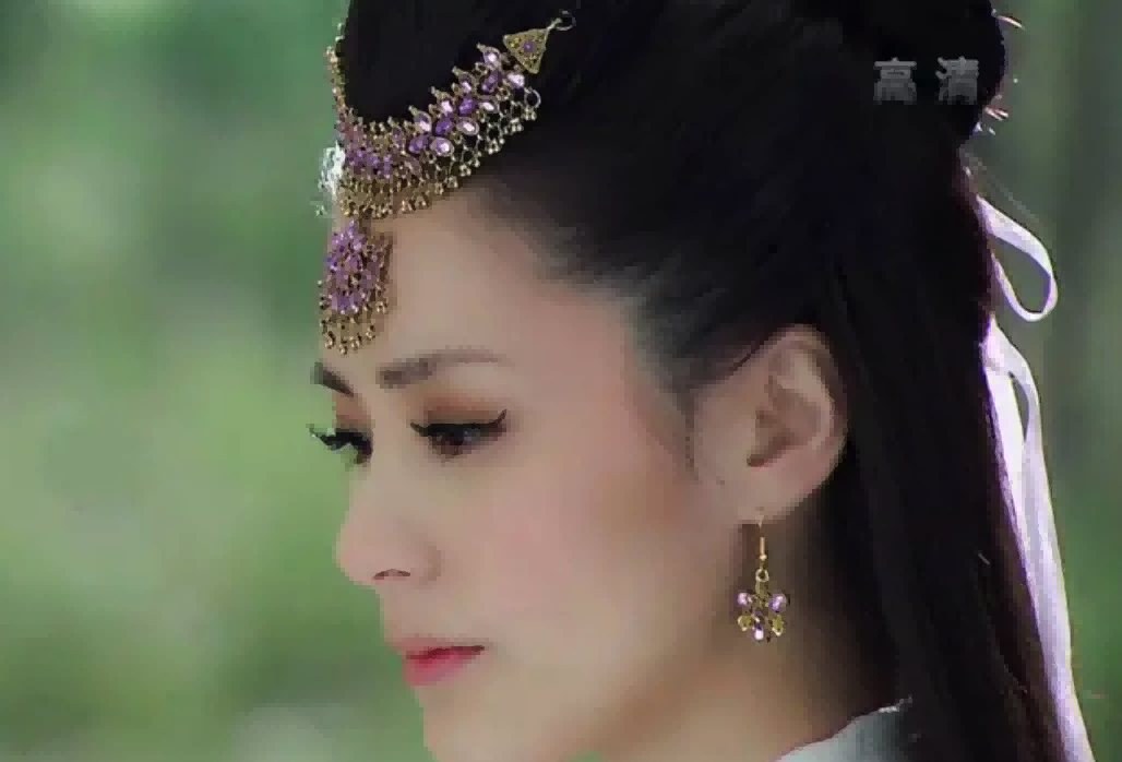 颜值不够别带“额饰”！13位女星造型PK，谁才撑得起倾国倾城