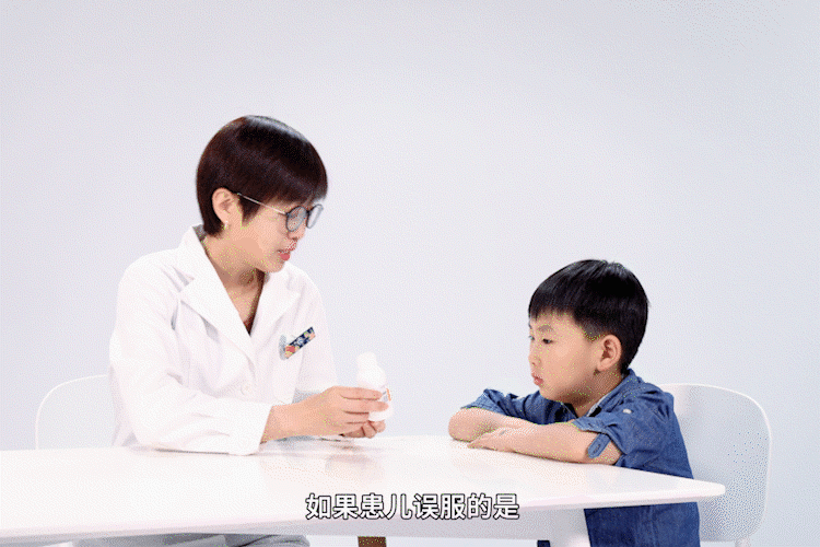 “蜜糖”变砒霜，3岁幼儿误食大量降压片，警察火速送医