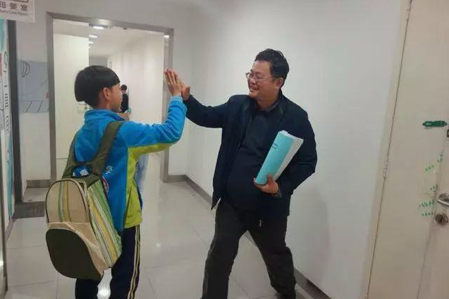 10年过去，那个逼迫4岁儿子