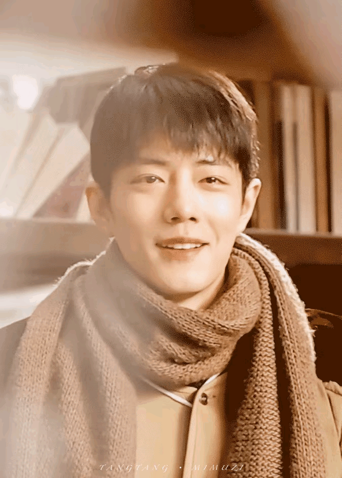 肖战各种深入人心的笑容，尤其是害羞时的笑，看不够啊