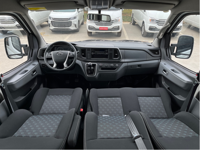 無懼藍牌新規(guī)，上汽大通MAXUS V80中軸車型釋放大能量