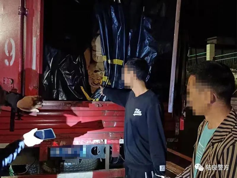陆良警方查获三起非法运输烟叶案，缴获烟叶12759公斤，涉案价值40余万元！