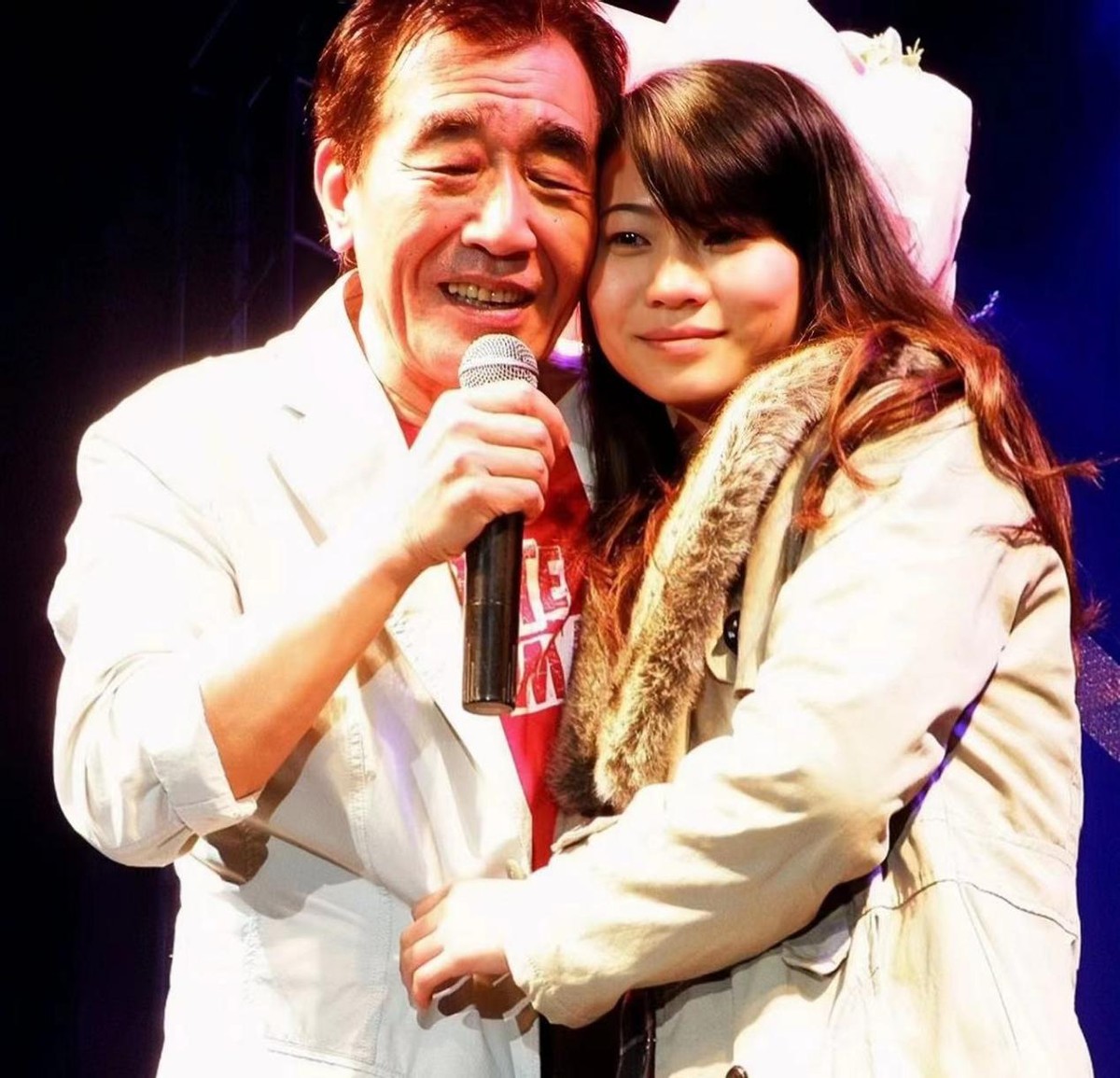 张馨茹：嫁给歌王张帝，成了闺蜜的后妈，相差33岁的感情如胶似漆