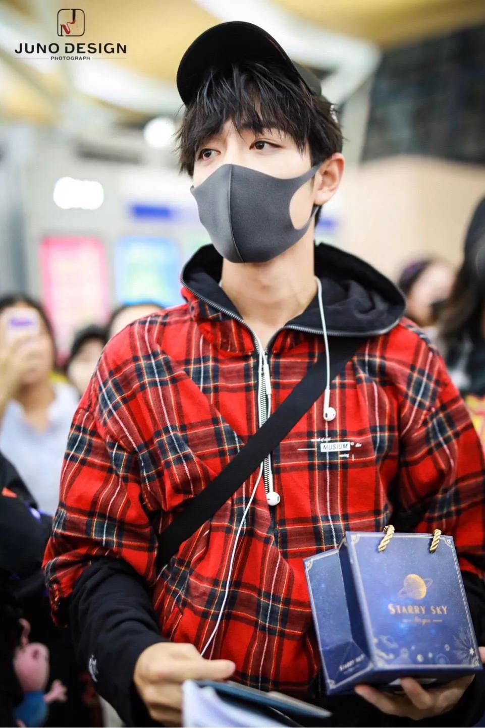 考古肖战:2018年9月—12月机场时间线汇总,今天请叫我收图狂魔