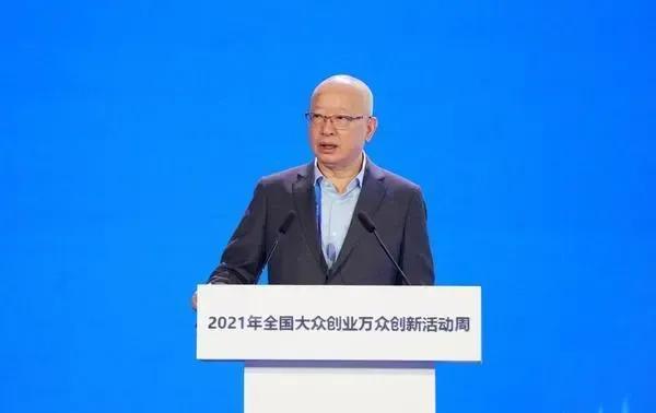 深圳前海母基金首席执行靳海涛到赣州南康考察助推南康金融业发展