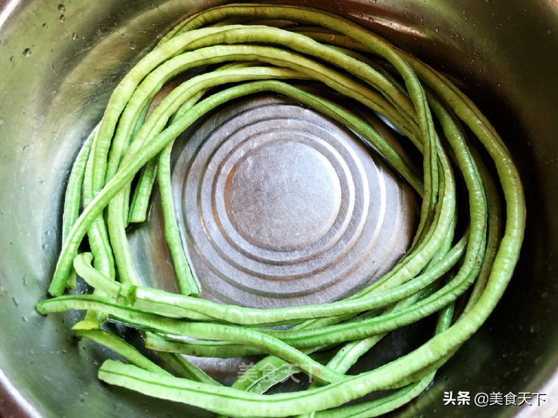 家常豇豆这样做，可以多吃好几碗饭！操作简单，喜欢你就试试吧