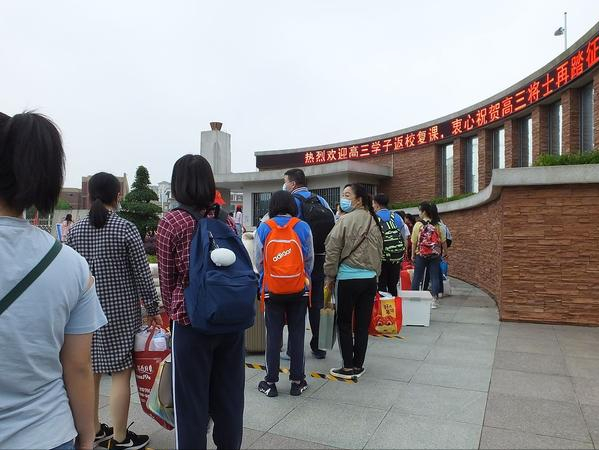 选文科难就业，却还有许多学生“硬着头皮”学文，3个原因很现实