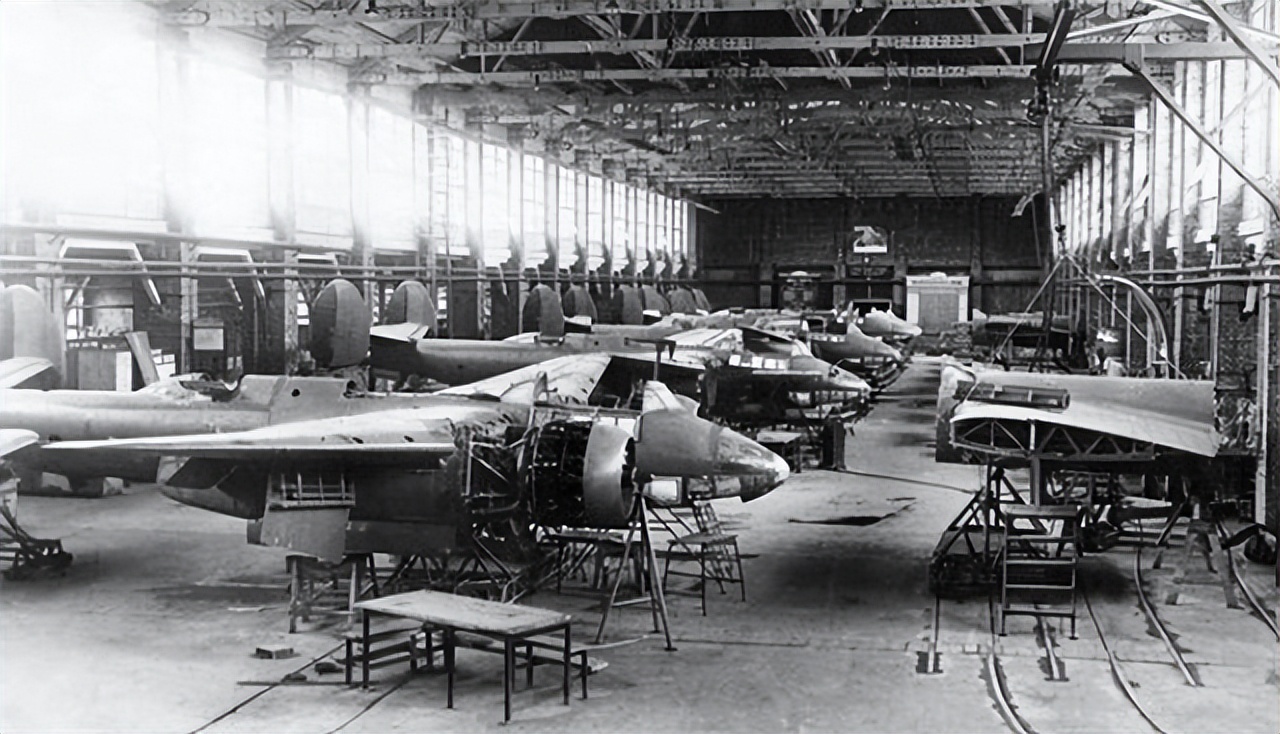 ���й��վ��״κ�ը���������Ϊ��˵���������������˸ɵġ���