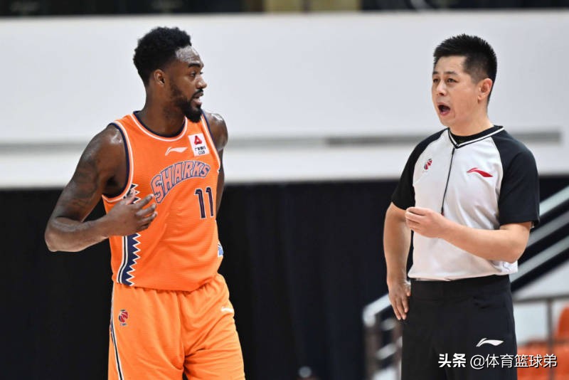 cba为什么没有防守三秒(三双王透露，CBA的对抗已反超NBA，外援需要获得应有的尊重)