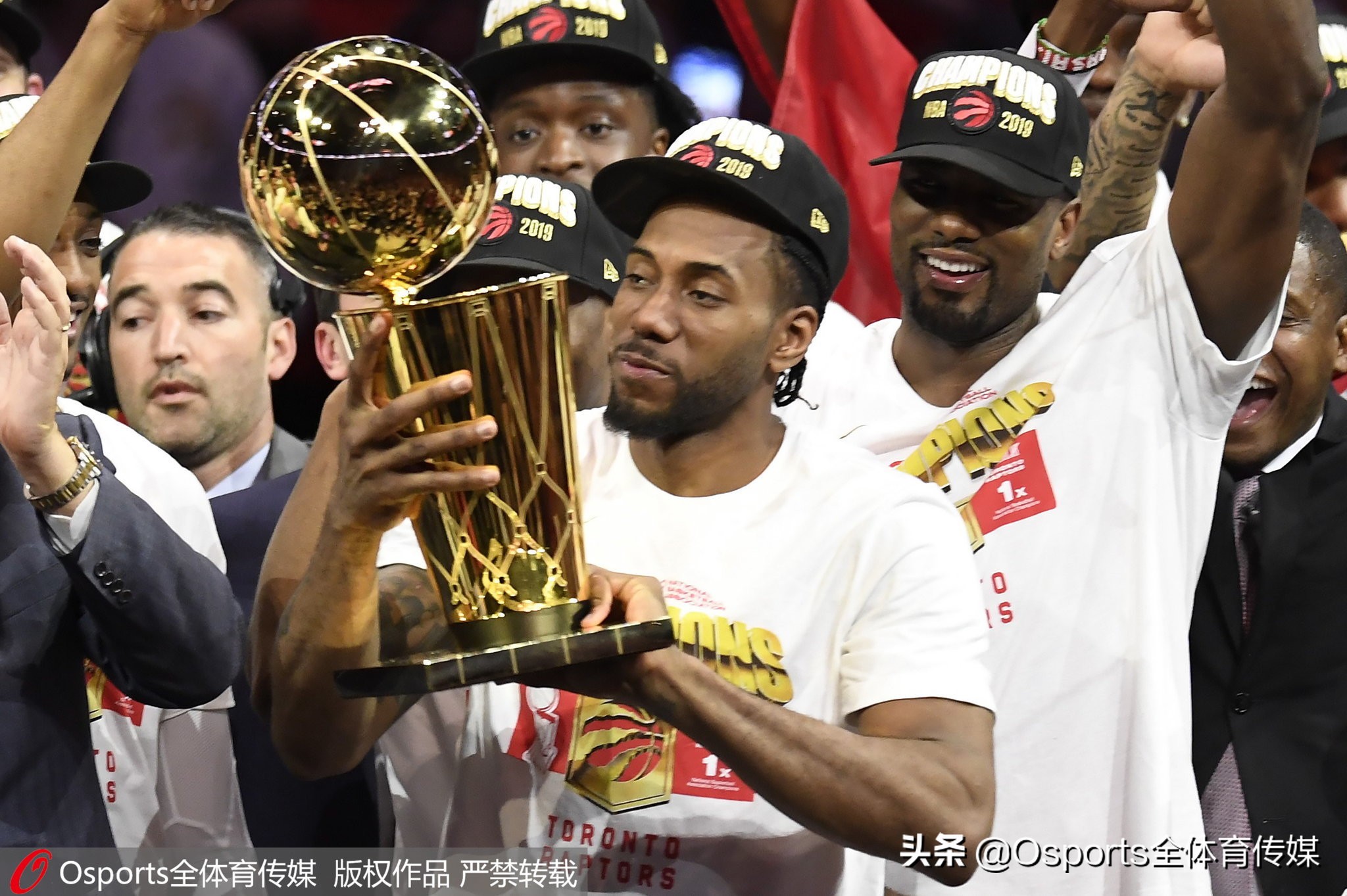 nba总决赛为什么在多伦多(历史上的今天之多伦多猛龙首夺NBA总冠军)