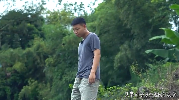 闲不住的阿俊：从纪录片导演到养猪男孩，阿俊用田园生活走红网络