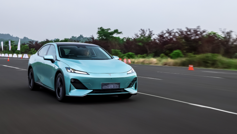 20万级新能源最强登场，深蓝03受到大家关注的因素终于找到了