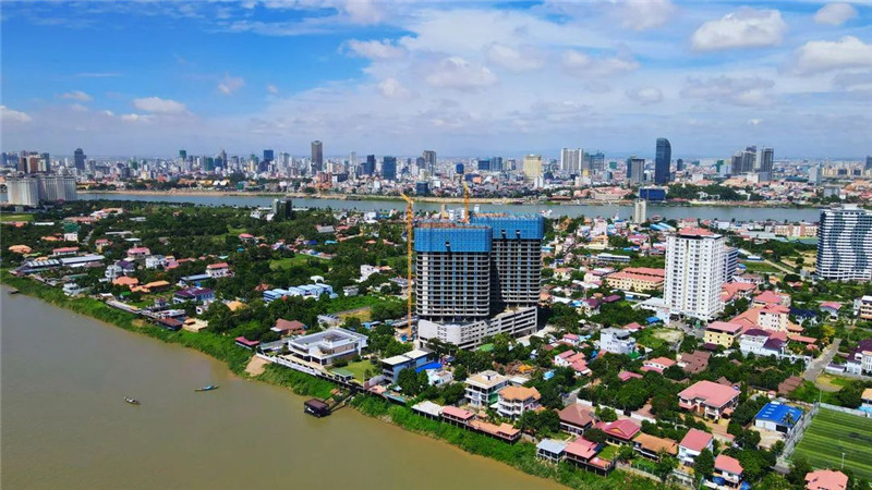 紫晶壹号：柬推10亿+美元经济刺激计划，2022地产行业将增长4.1%