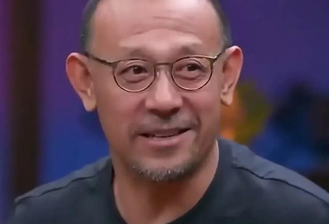 父亲是歪瓜裂枣，女儿却貌美如花？这10位星二代的长相好奇妙