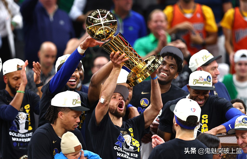 nba为什么再见(再见勇士！再见NBA！可真是个狠人，夺冠后拒绝续约立马选择离开)