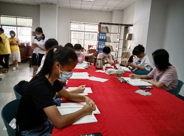 广东省惠州市向阳慈善会开展“多彩暑假 情暖学生”爱心公益活动