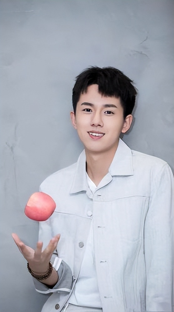 这就是和马可合作，演男一的人？他有什么本事，来看看吧