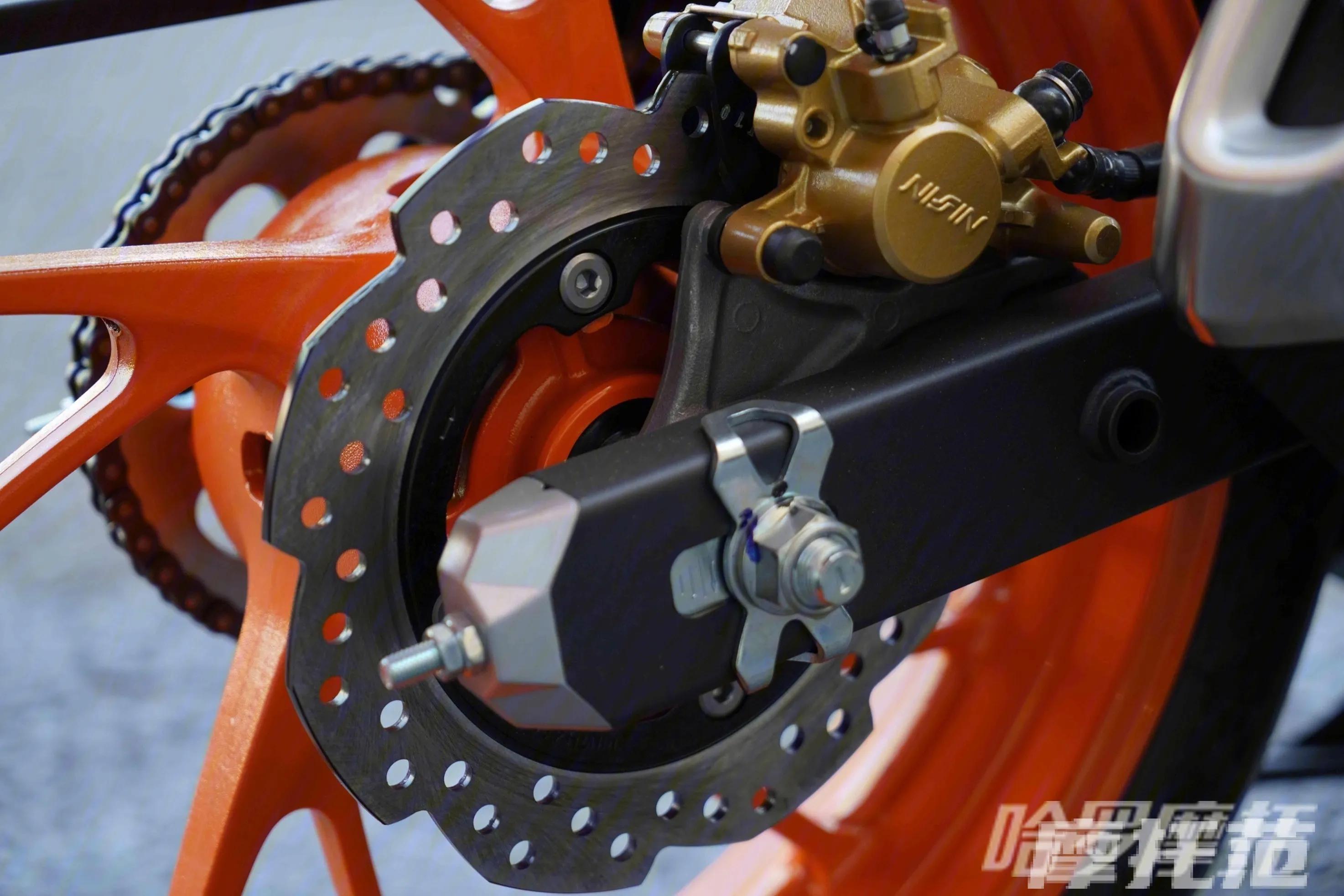 续航600km的五羊本田 CB190R 暴锋眼，真的很香！