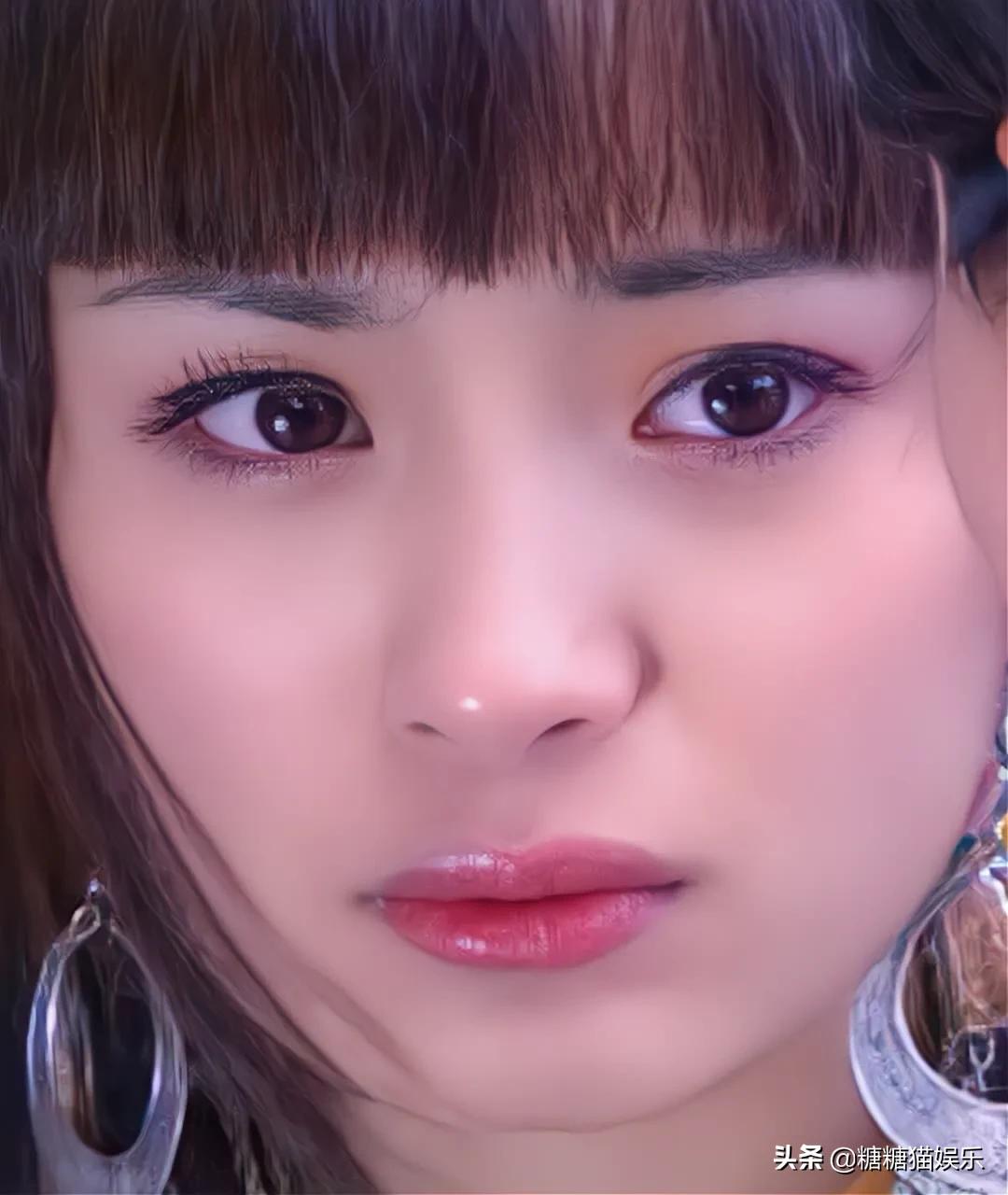 18岁的杨幂：清纯漂亮，灵动可爱