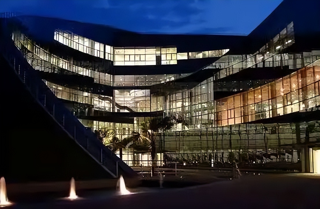 还在为升学烦恼？这所世界顶尖名校还在接受申请