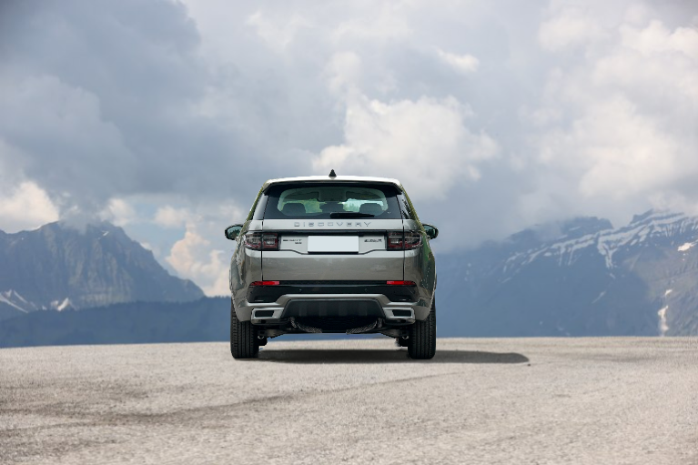 路虎发现运动版大都会版上市，究竟有何魅力让女神宋佳也为之倾心