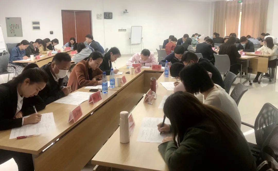 在青春赛道上把牢理想信念总开关！湖北举办年轻公务员党史党性教育培训班