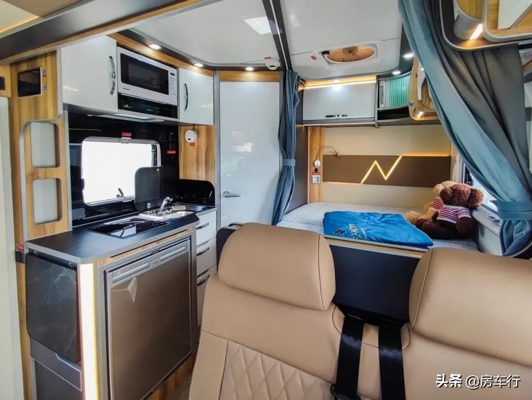 高端代名詞?這十三款進口依維柯房車各有千秋,你更喜歡哪一款呢