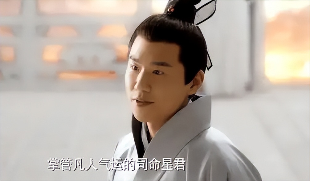 “天下第一嫂”王馥荔：丈夫为她写保证书，儿子王骁是最大的骄傲