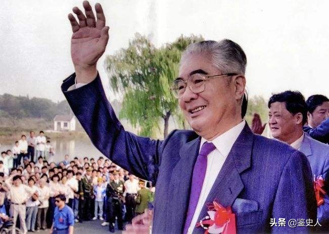 中国荣氏家族：低调的首富家族，家中三代首富，家族资产超千亿