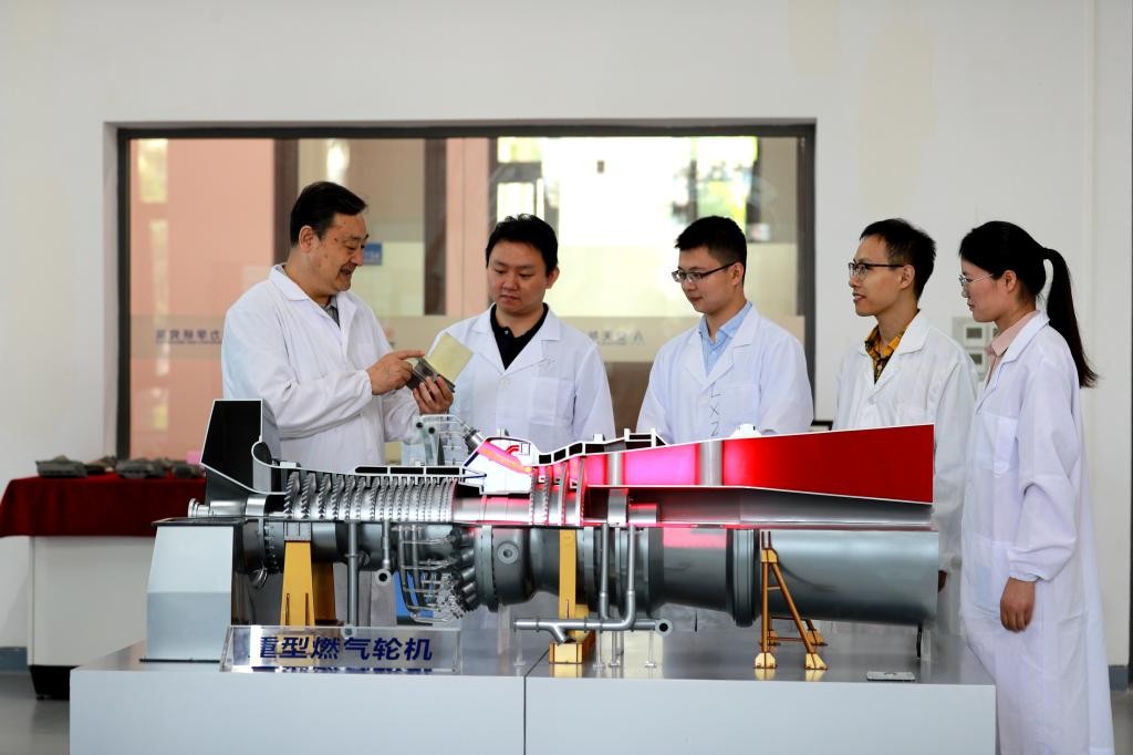 西安交通大学：初心似针，流光若线，以百年之技艺，展鸿鹄之愿景！