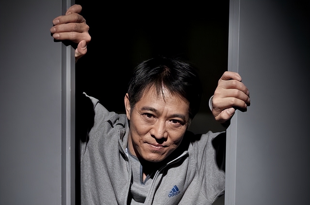 车祸、坠楼、遇海啸，10位死里逃生的明星，个个凤凰涅槃辉煌腾达