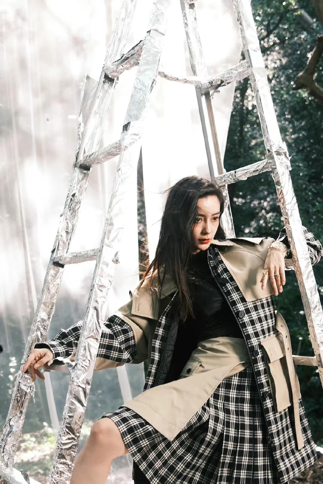 baby不愧是时尚女王！这气场一整个被拿捏住了