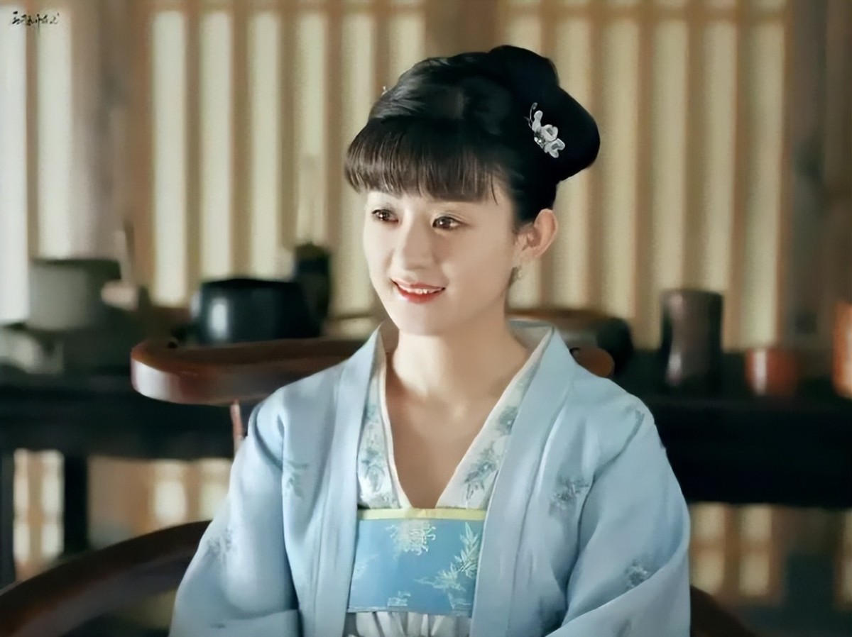 同样是“宋装美人”，把刘亦菲、赵丽颖、刘涛放在一起，差别明显