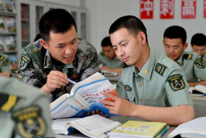 2022征兵工作现已启动，女兵年龄有所放宽，部分大學生将无缘军营