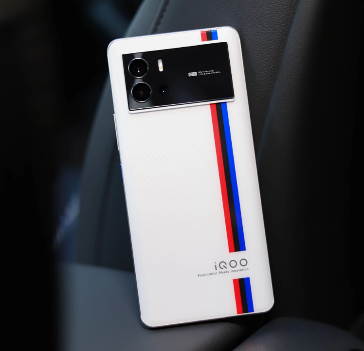 国产手机也很香，7月份这3款旗舰手机“值得考虑”，比苹果强太多